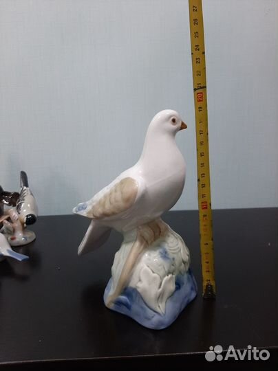 Птичка голубь и др. статуэтка фарфор СССР