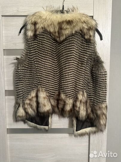 Жилетка женская