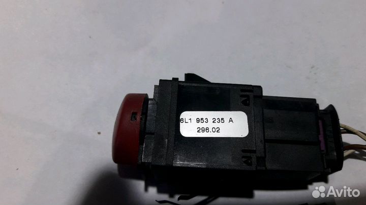 Кнопка аварийной сигнализации Сеат Ибица