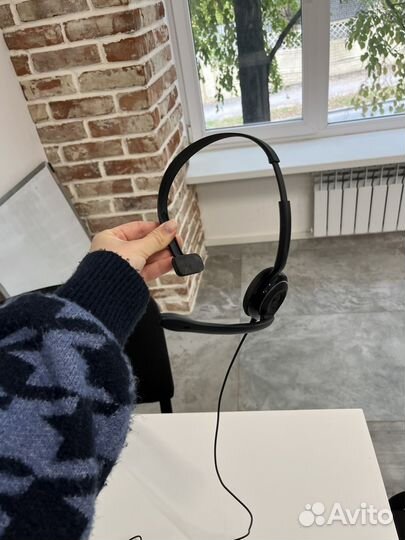 Наушники с микрофоном
