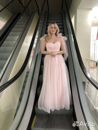 Платье вечернее бальное