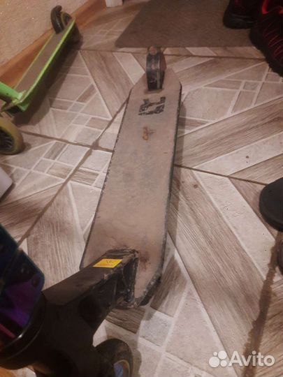 Трюковой самокат reaction stunt 4.0