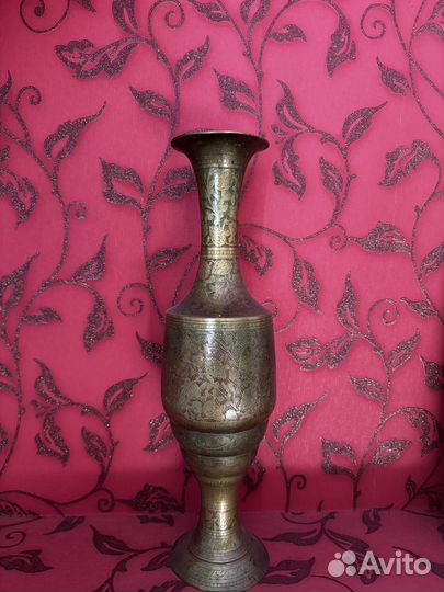 Старинная ваза