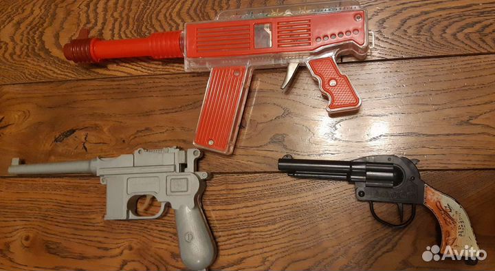 Игрушки СССР автомат, маузер, револьвер