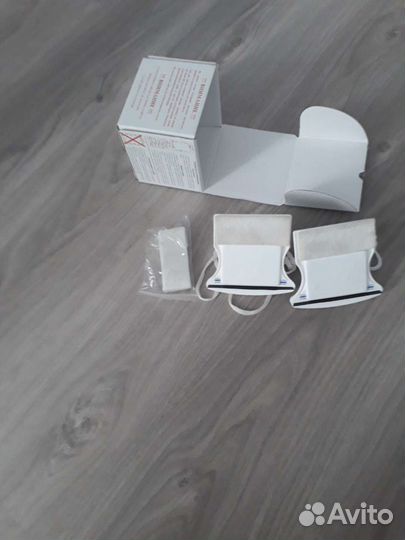 Магнитная щетка для мойки окон