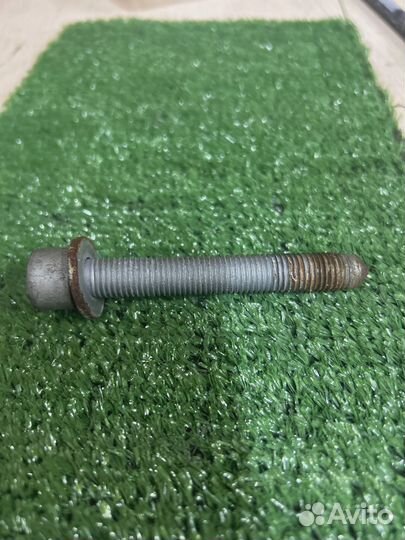 Болт M12X1.5X85-S31N Audi Q7