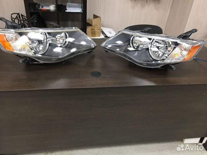 Фара левая правая Mitsubishi Outlander Xl