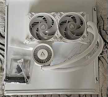 Arctic Liquid Freezer III 240 A-RGB White