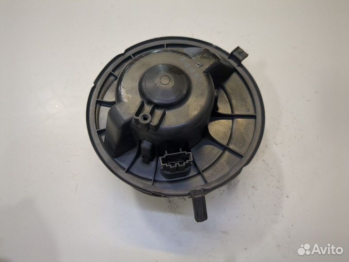 Двигатель отопителя Volkswagen Touran, 2003