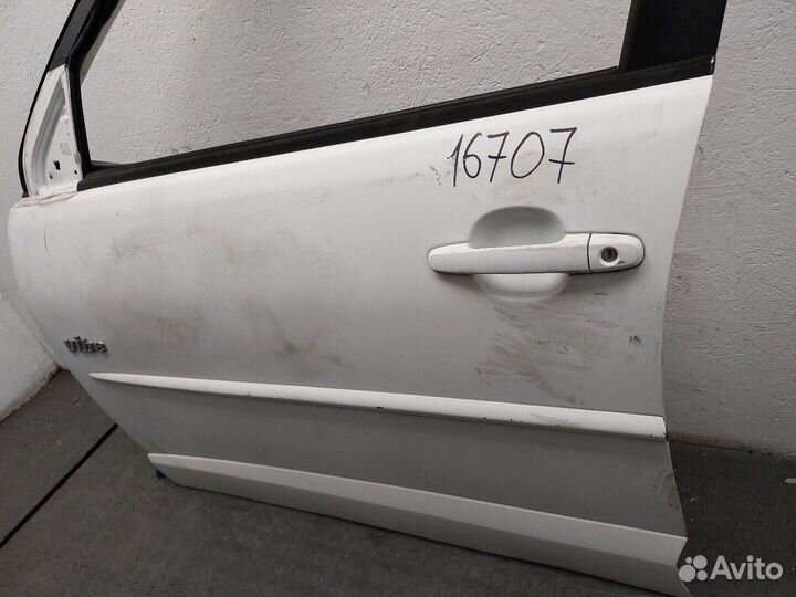 Стекло боковой двери Pontiac Vibe 1, 2004