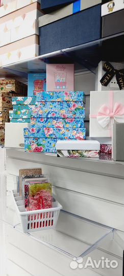 Коробочки, пакеты, конверты для подарков