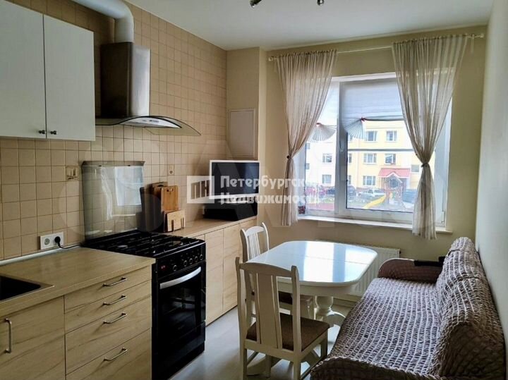 3-к. квартира, 72,7 м², 2/4 эт.