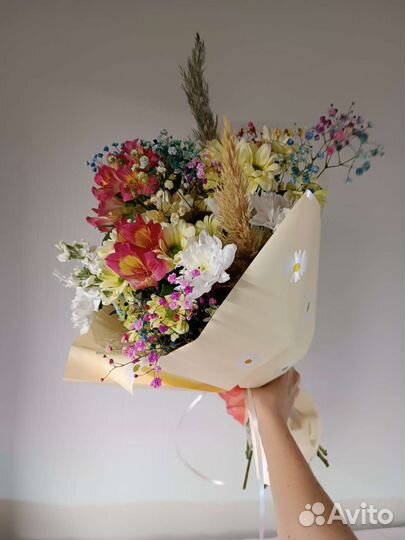 Букет с Ромашками и Гипсофилой