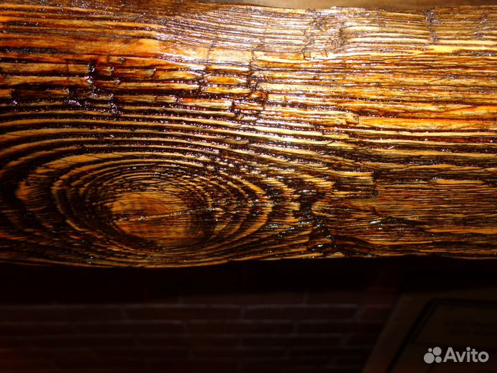 Светильник из состаренного дерева