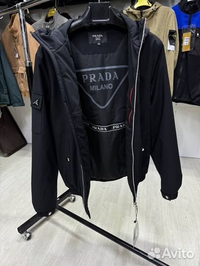 Куртки Prada
