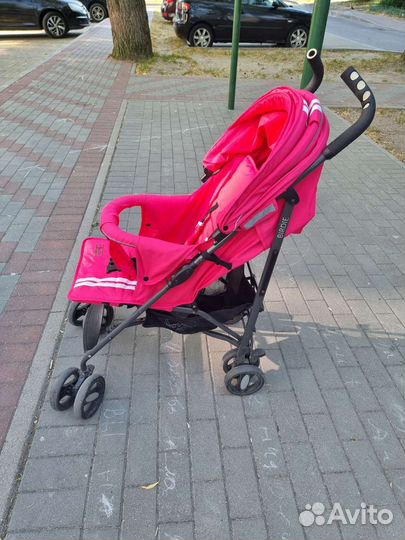 Прогулочная коляска с комплектом