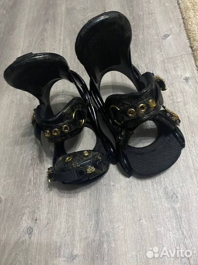 Крепления для сноуборда Burton Notori