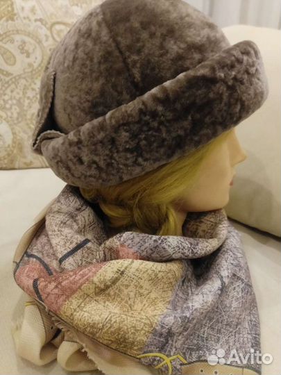 Шапка из овчины женская