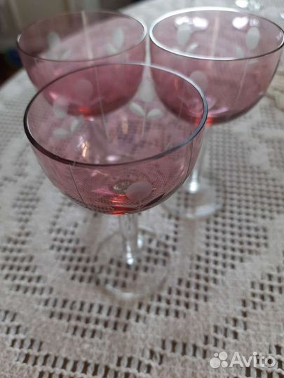 Рюмки.бокалы фужеры стекло цветное СССР поднос