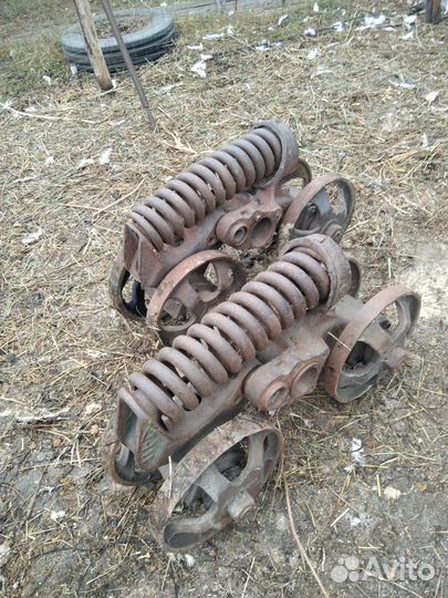 Каретка дт 75