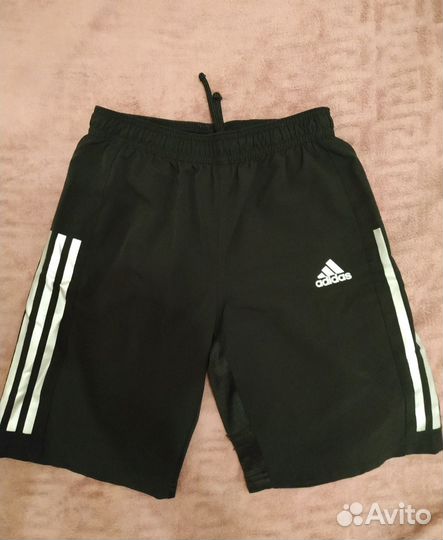 Шорты adidas на мальчика р.150-152