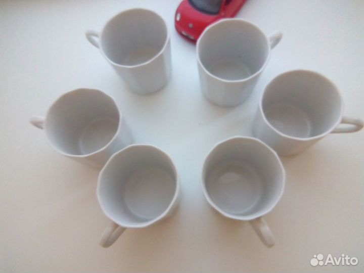 Белые чашки с блюдцем 6 шт