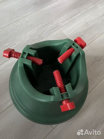 Подставка под елку