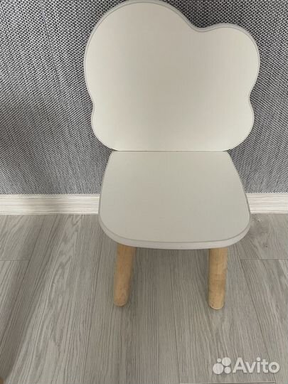 Детский стол и стул