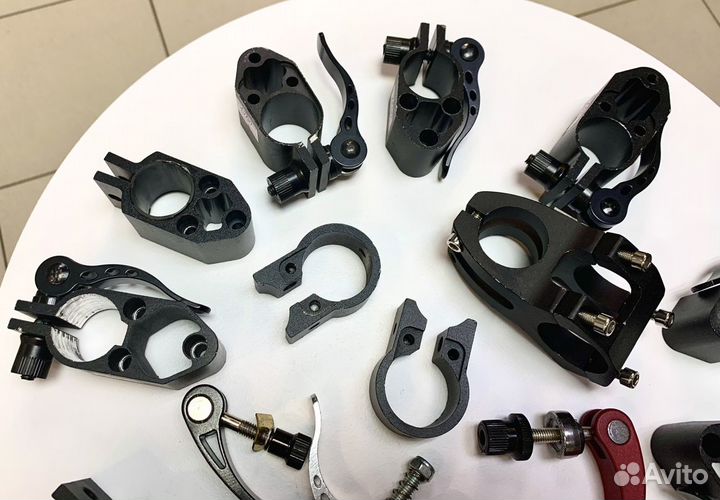 Хомут для рулевой стойки для электросамоката