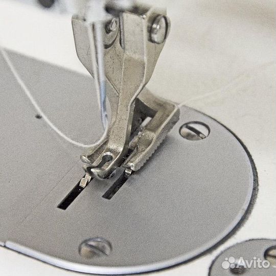 Швейная машинка с шагающей лапкой