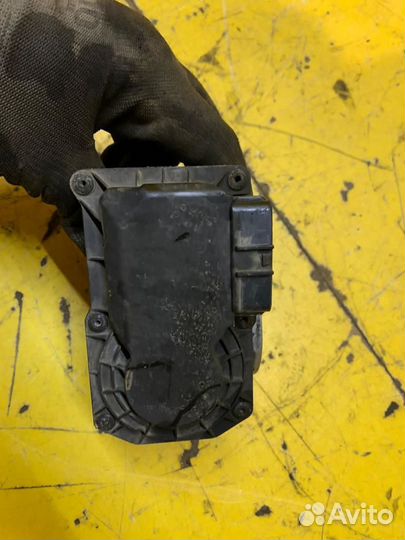 Заслонка дроссельная Suzuki Grand Vitara 2005-2015