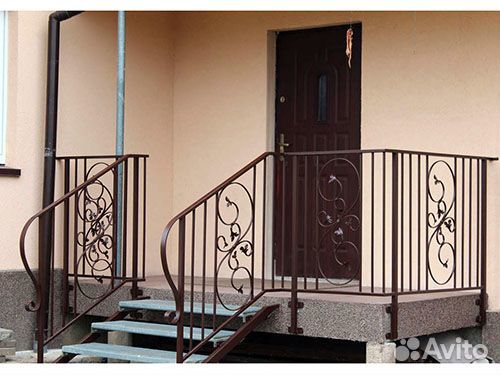 Кованые перила для лестниц, балконов, крылечек