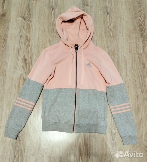 Спортивный костюм adidas 42-44