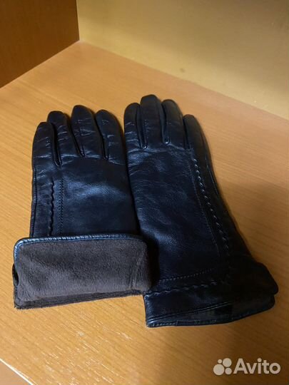 Перчатки женские кожаные