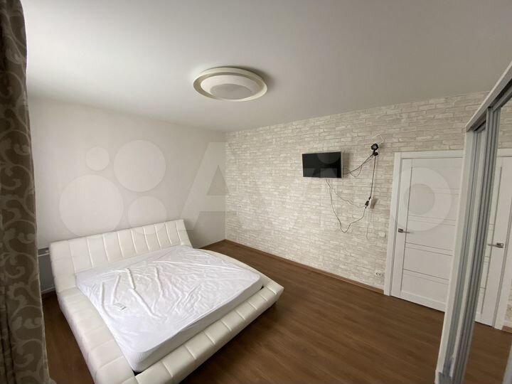 2-к. квартира, 58 м², 2/5 эт.