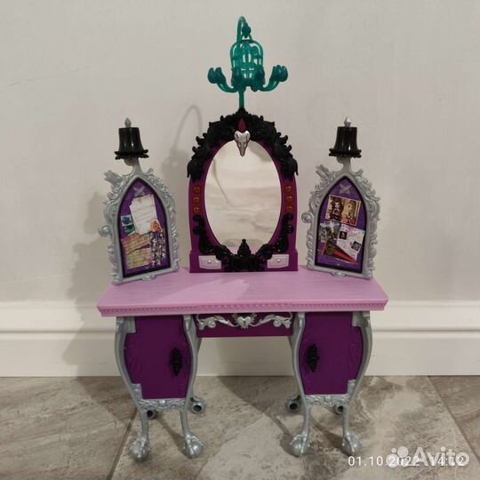 Туалетный столик