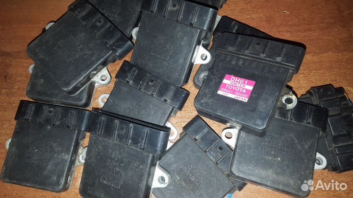 Коммутатор зажигания Toyota DH61