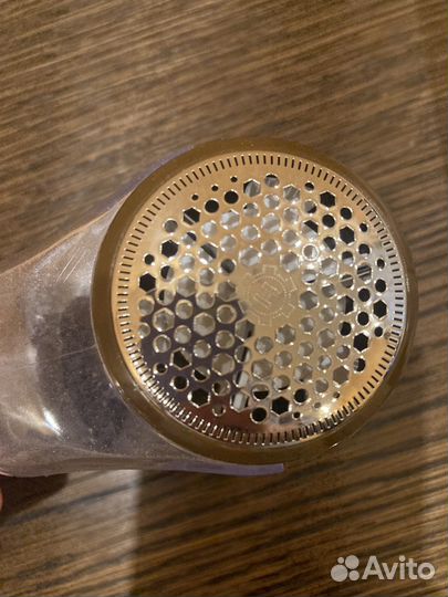 Прибор для удаления катышков