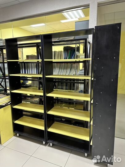 Стеллаж деревянный