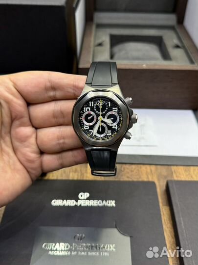 Girard Perregaux Sport Laureato Evo 3 Titanium 44