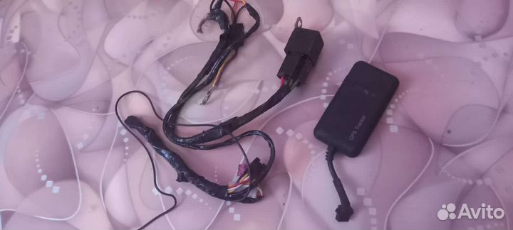 Gps tracker бу