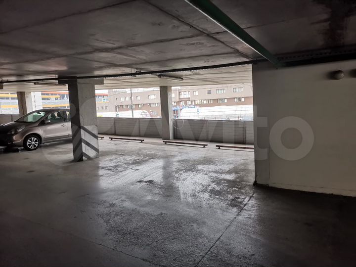 Машиноместо, 12 м²