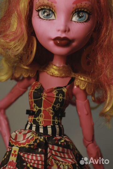 Кукла монстер хай гулиоппа