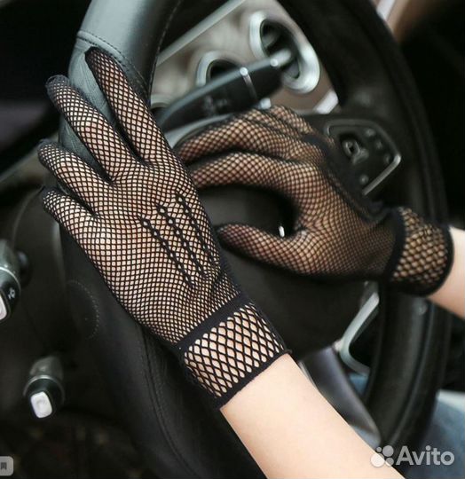 Летние перчатки в сеточку