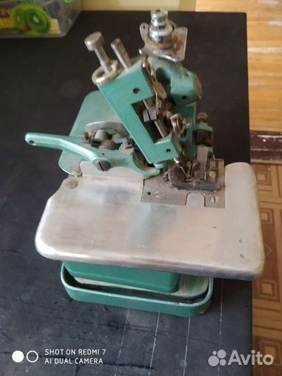 Оверлок для швейной машины