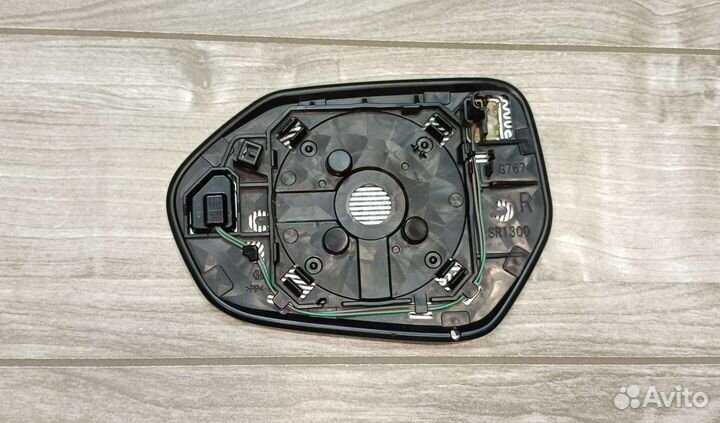 Camry 70 Зеркало правое с подогревом и BSM Оригина