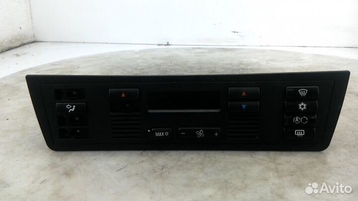 Блок управл. печки,климат-контроля на бмв X5 Е53