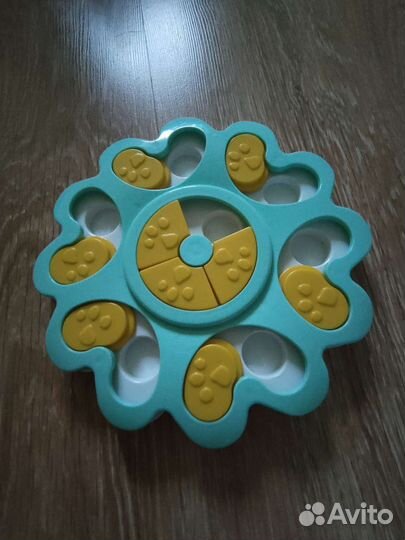 Игрушка интерактивная кормушка