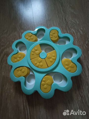 Игрушка интерактивная кормушка