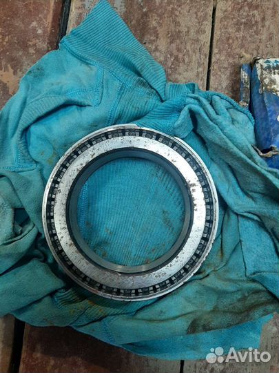 Крестовина кардана, ступичный подшипник, подвесной